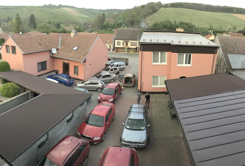 Penzion U Králíků Kurdějov Exterior foto